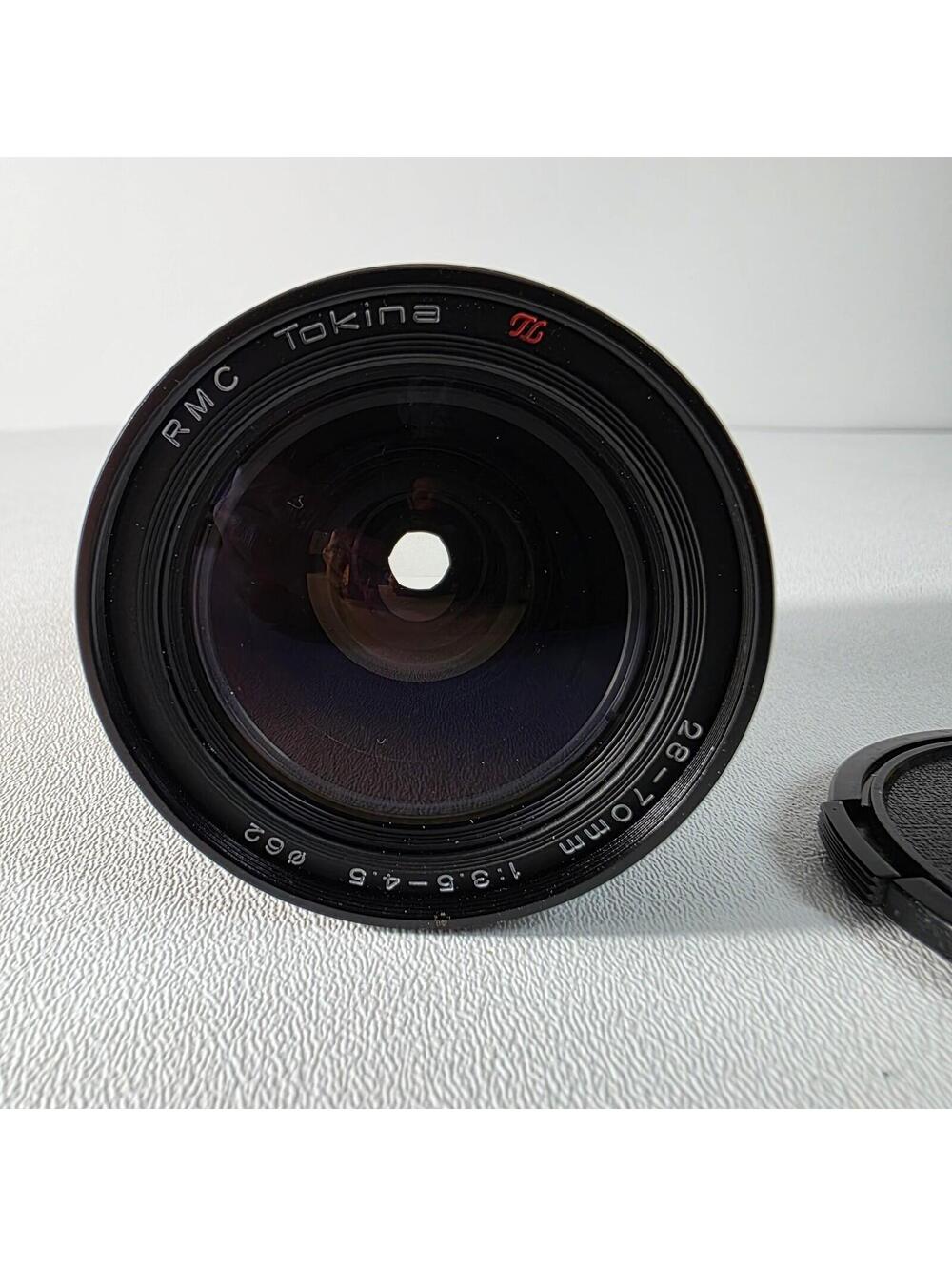 Tokina 28-70 mm f/ 3.5-4.5 RMC Lens  Format - 35mm SLR Pentax K Mount